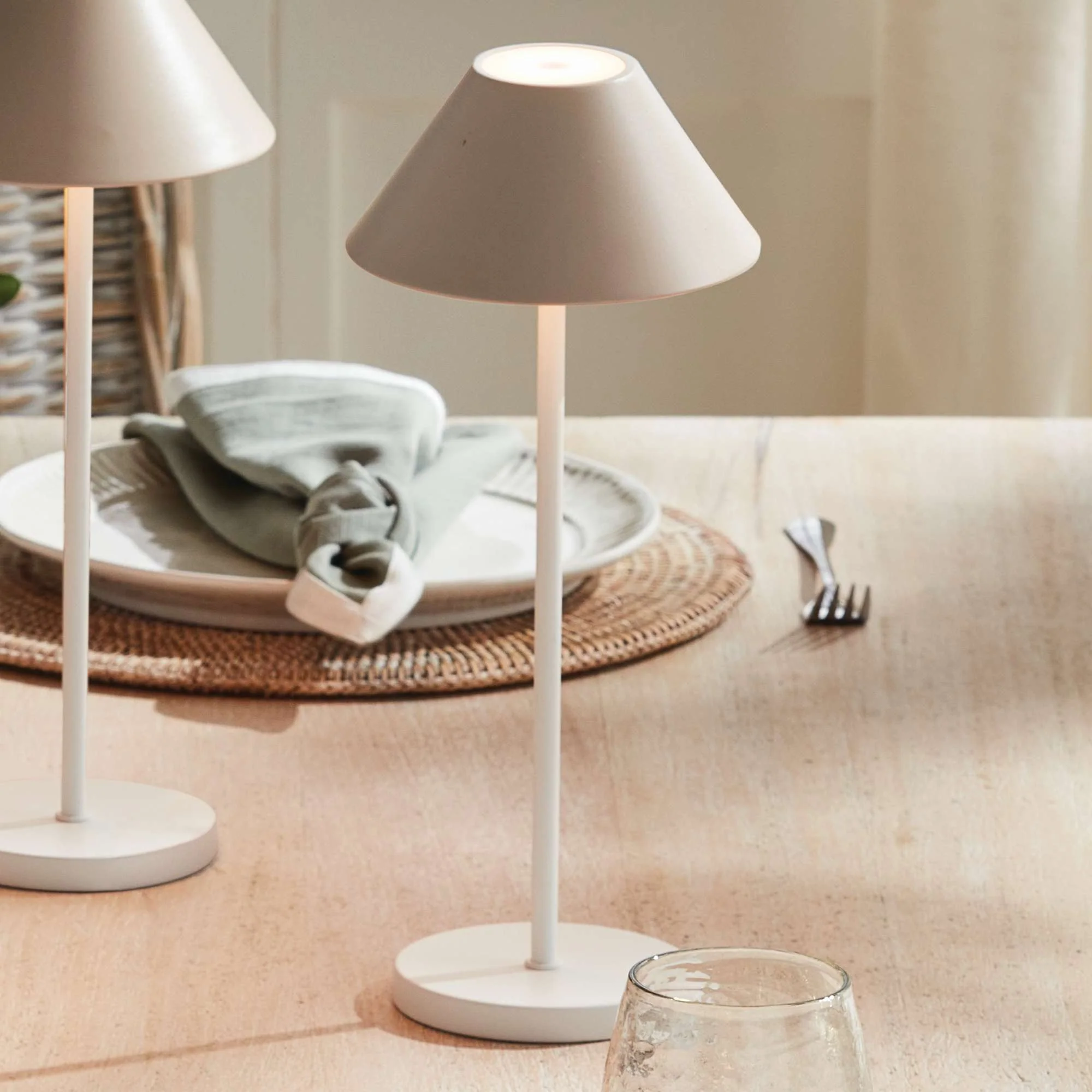 ALLUNA CORDLESS LED LAMP 14" - Image 2