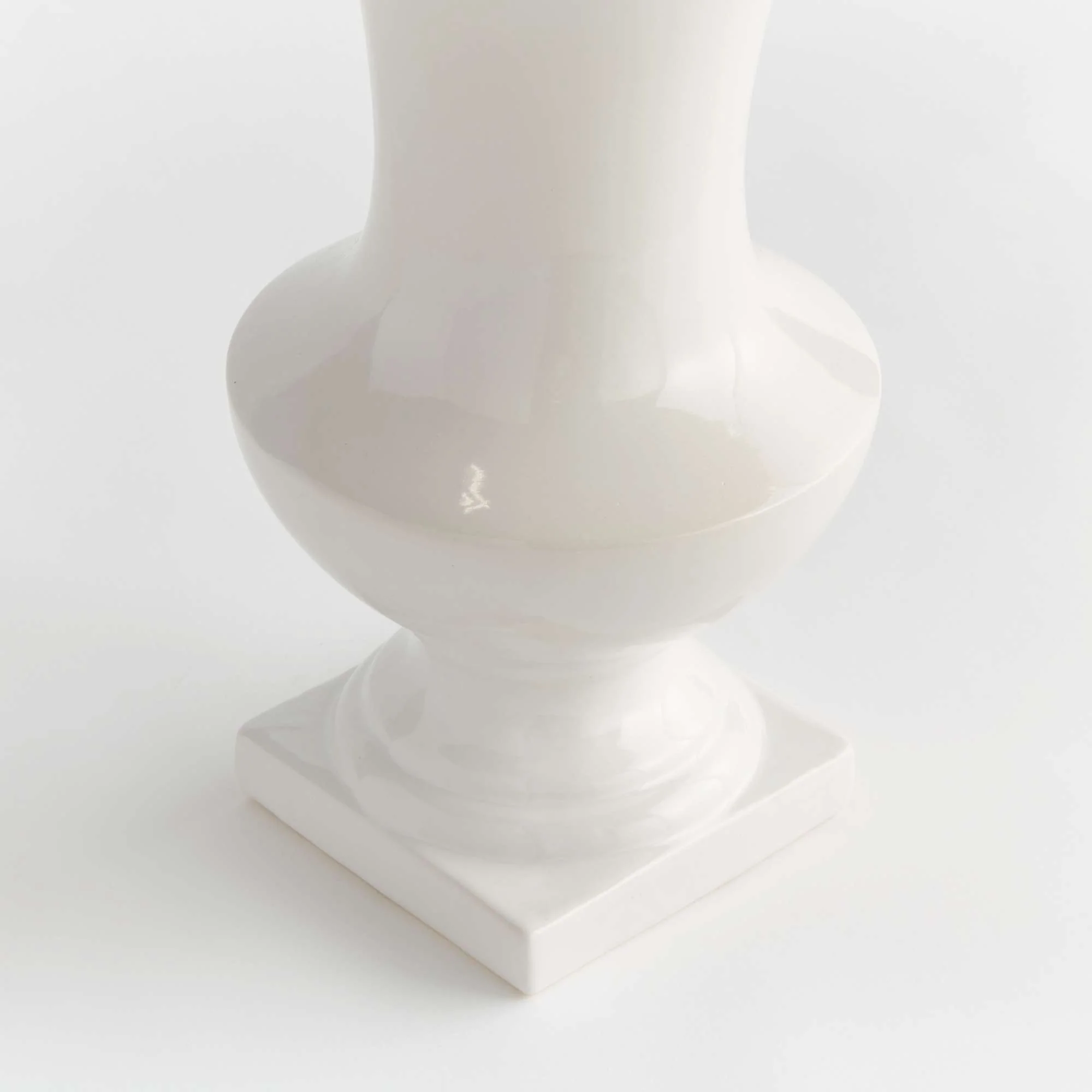 ANTOINETTE FOOTED VASE LARGE - Image 3