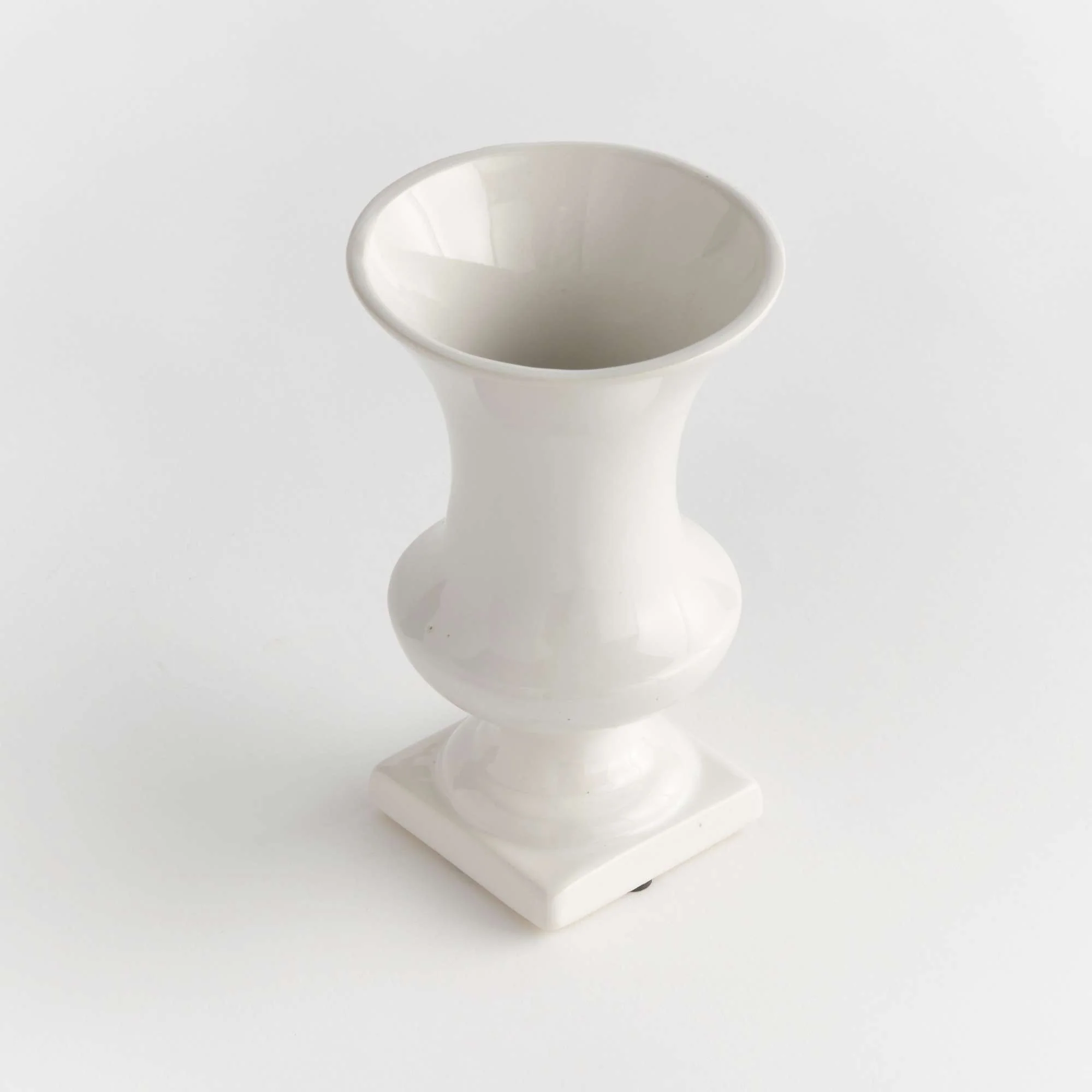 ANTOINETTE FOOTED VASE SMALL - Image 2