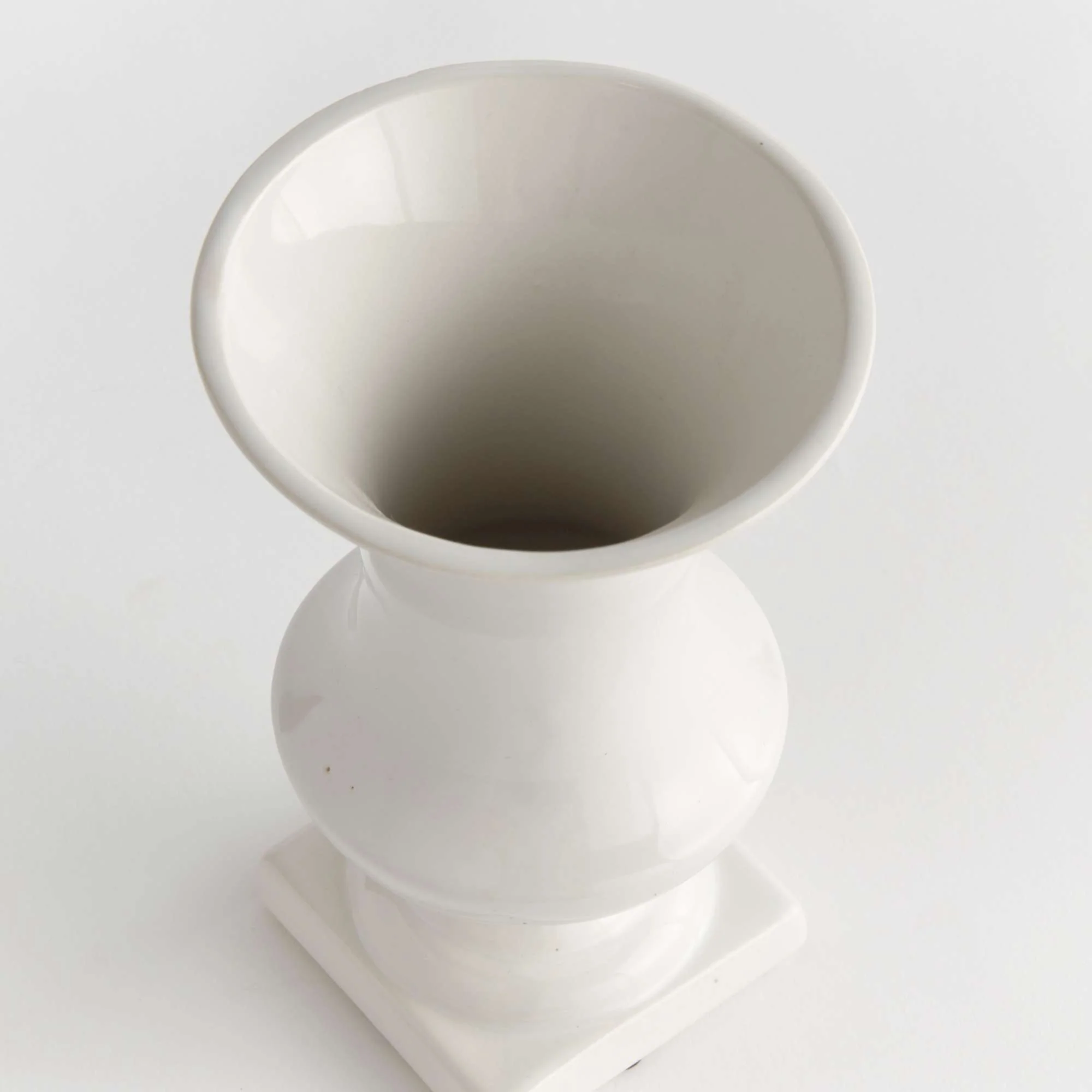 ANTOINETTE FOOTED VASE SMALL - Image 3