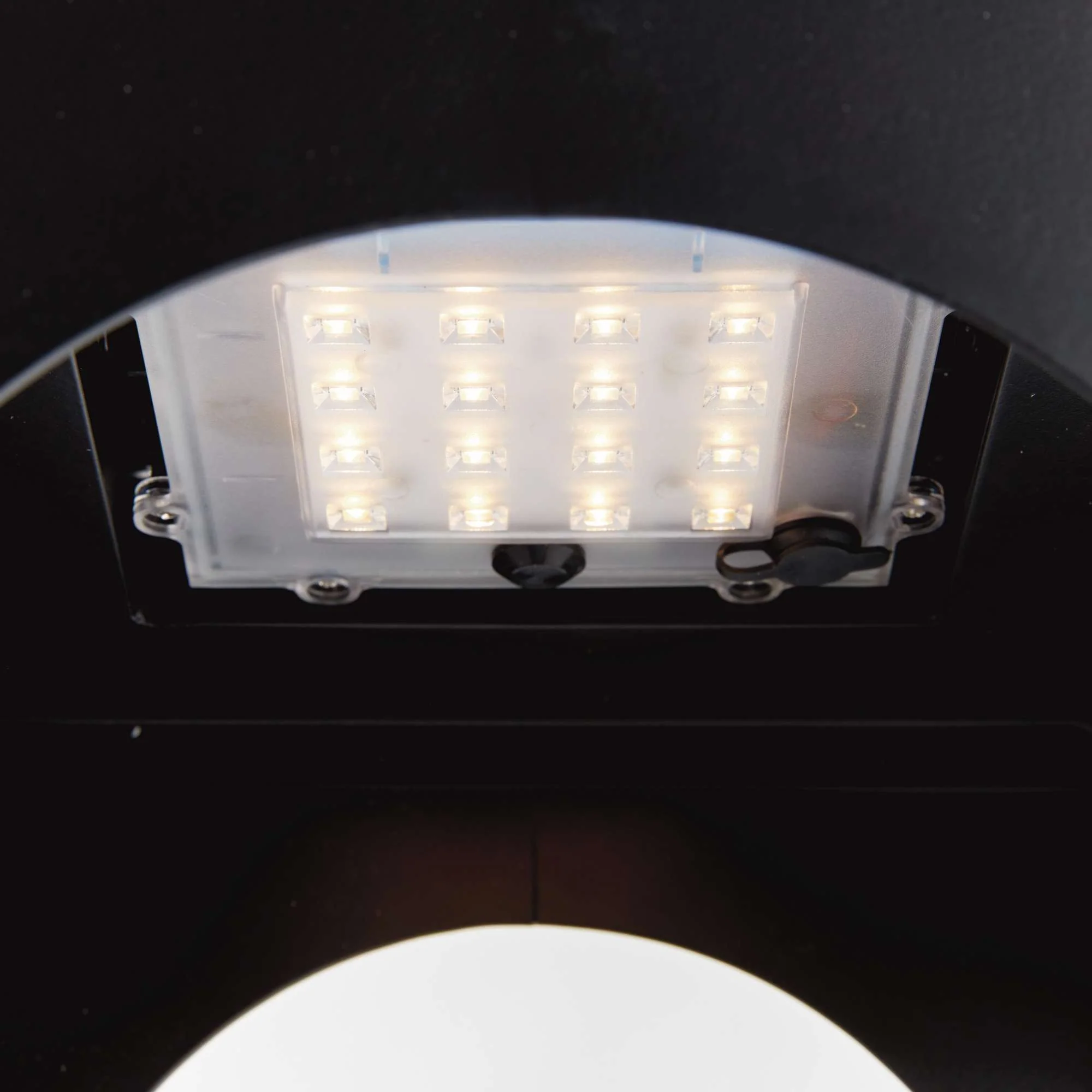 BROOKS SOLAR LED LANTERN 24" - Image 4
