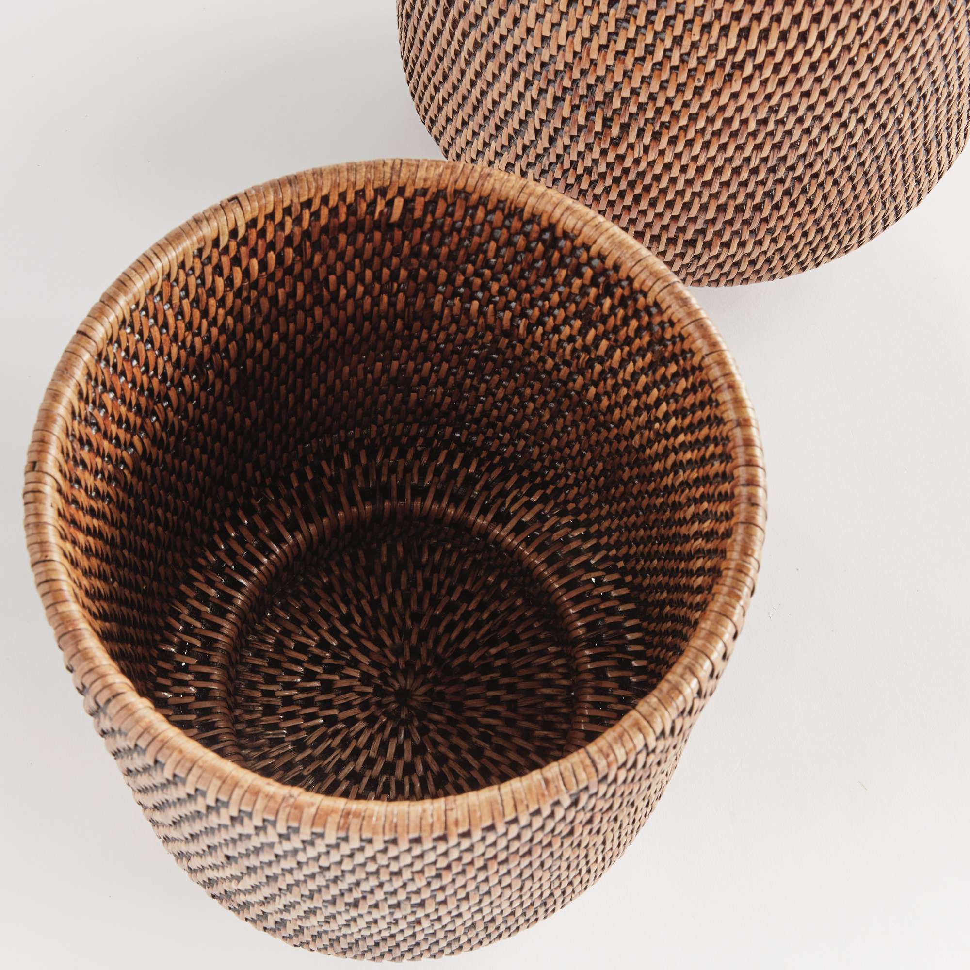 BURMA RATTAN CACHEPOTS LARGE, SET OF 2 - Image 3