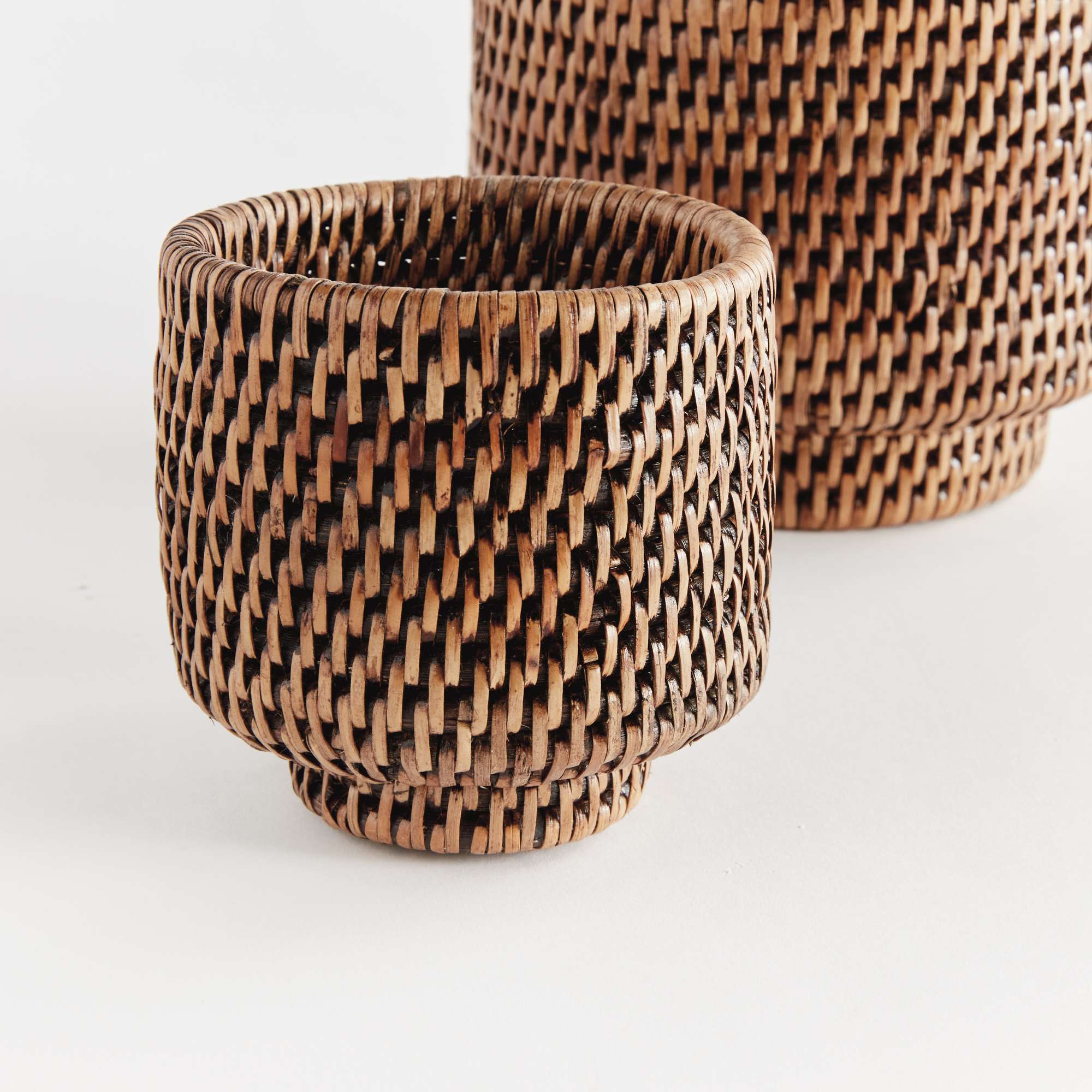 BURMA RATTAN CACHEPOTS SMALL, SET OF 2 - Image 2