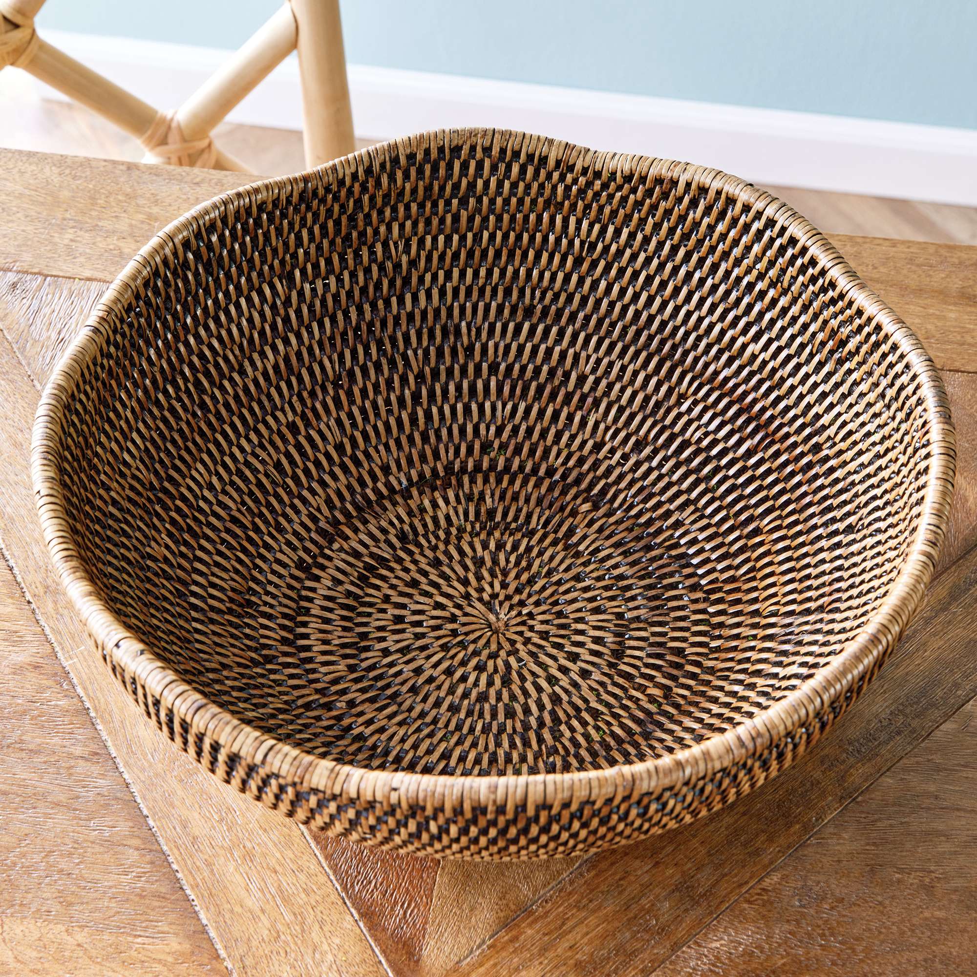 BURMA RATTAN SCALLOPED EDGE BOWL - Image 4