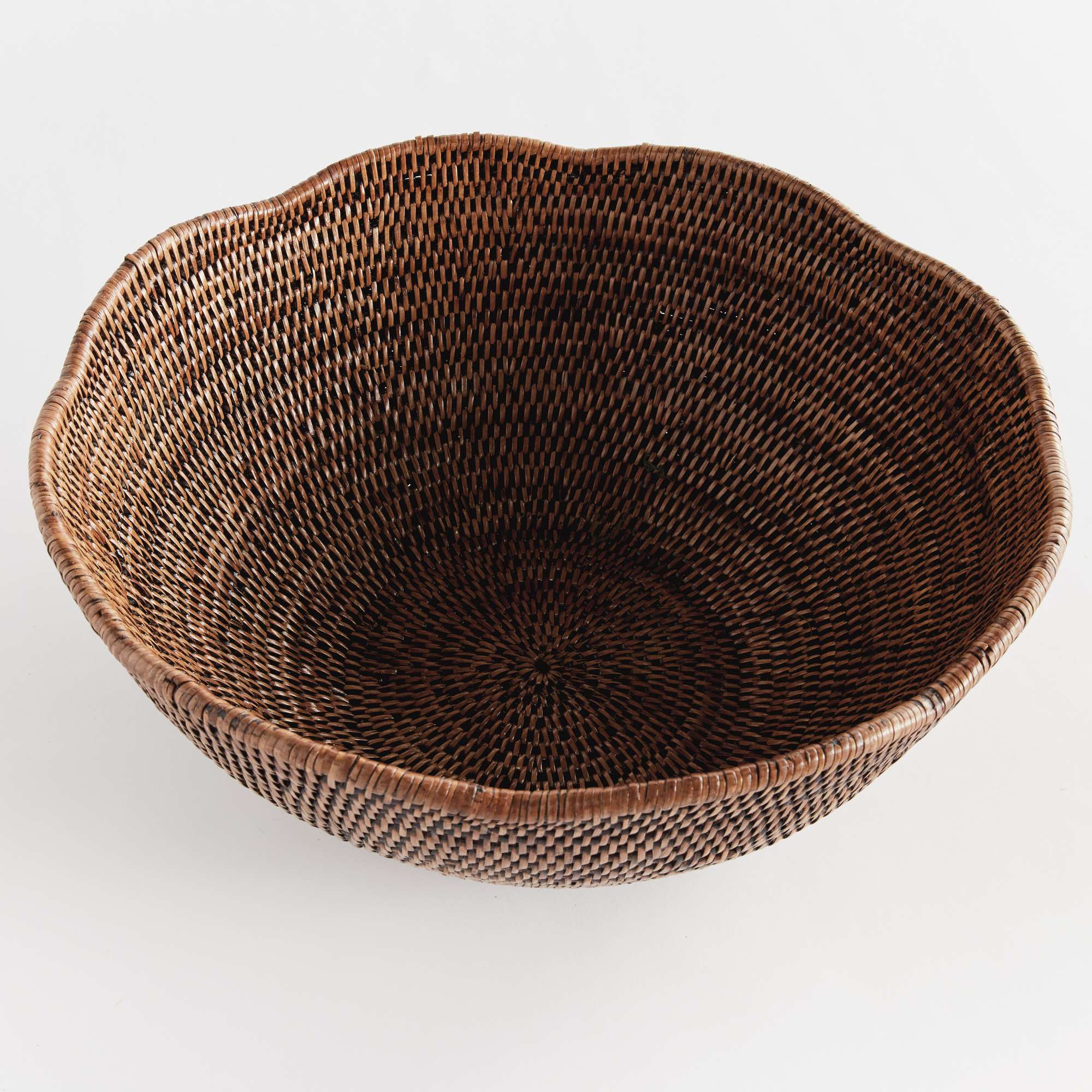 BURMA RATTAN SCALLOPED EDGE BOWL LARGE - Image 3