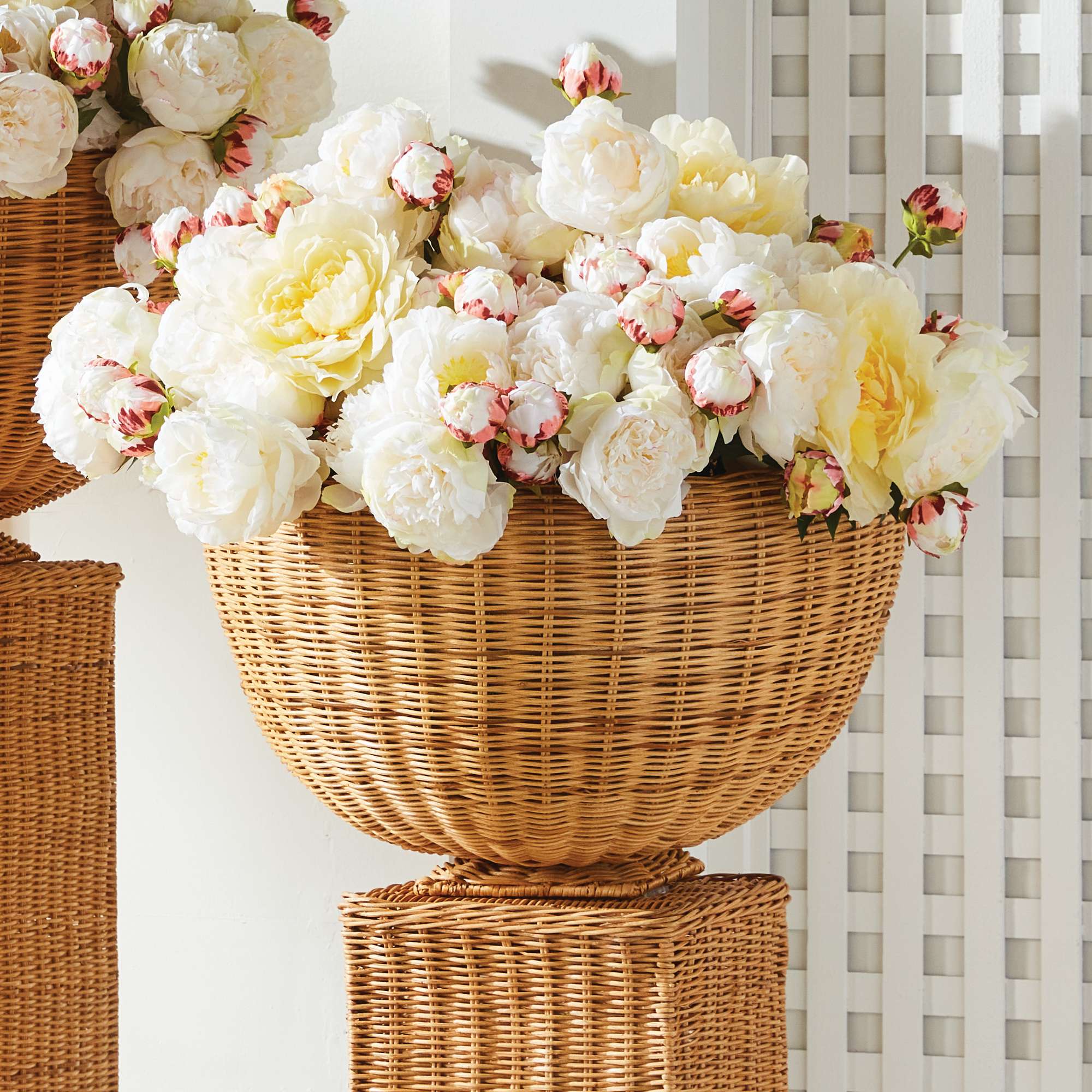 CHARLESTON RATTAN FOOTED BOWL - Image 2