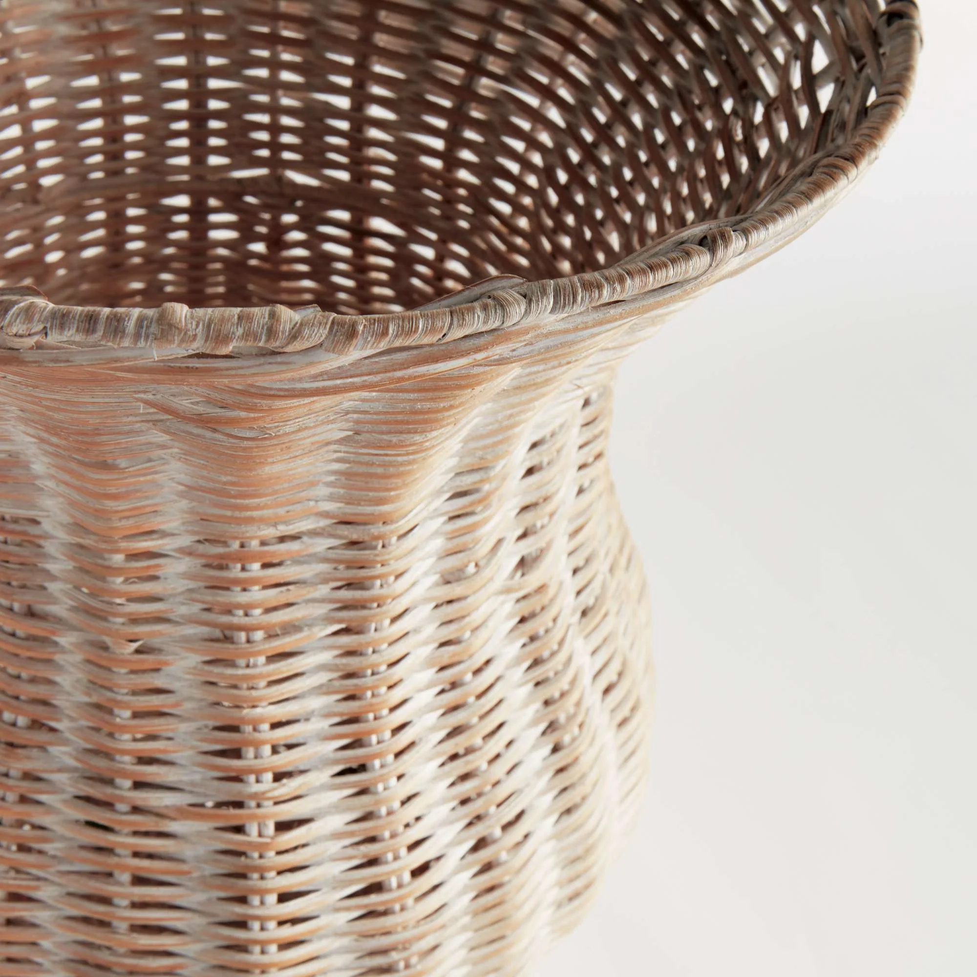 CHESAPEAKE RATTAN FOOTED URN TALL - Image 5