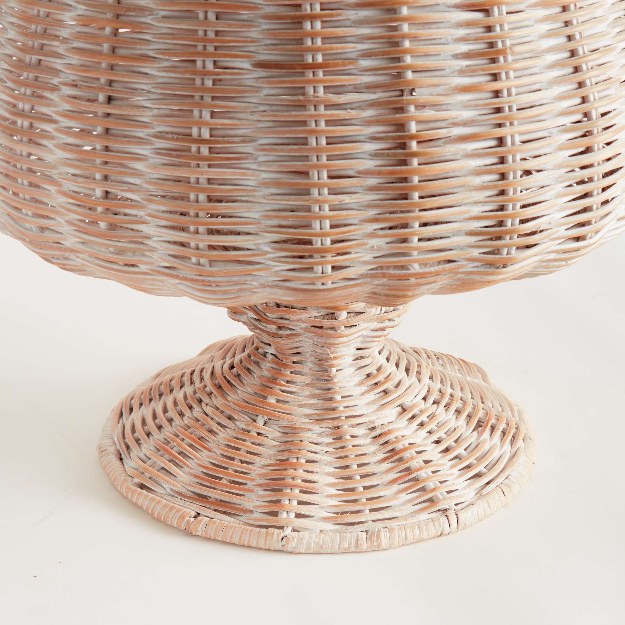 CHESAPEAKE RATTAN FOOTED URN WIDE - Image 4