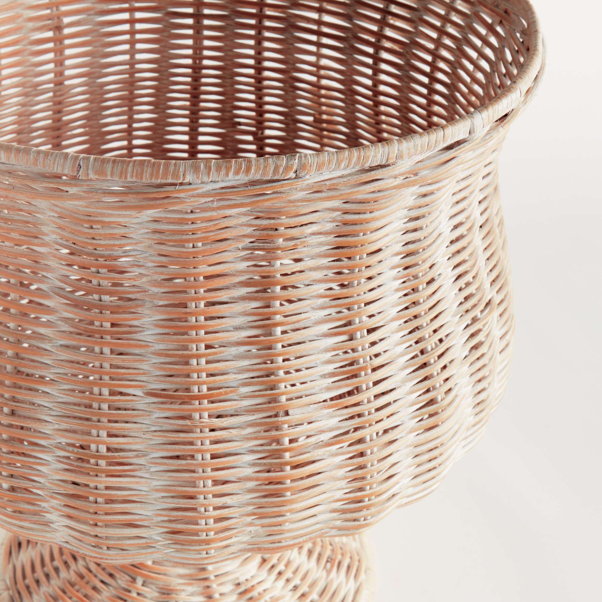 CHESAPEAKE RATTAN FOOTED URN WIDE - Image 5