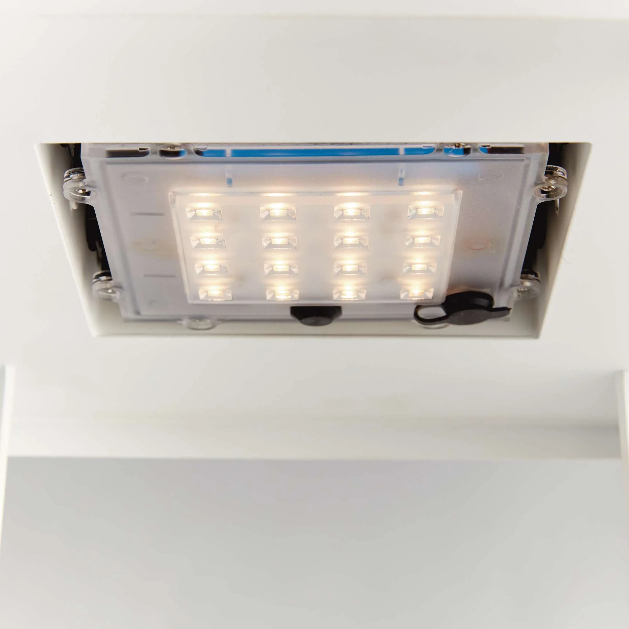 HANLEY SOLAR LED LANTERN 24" - Image 5