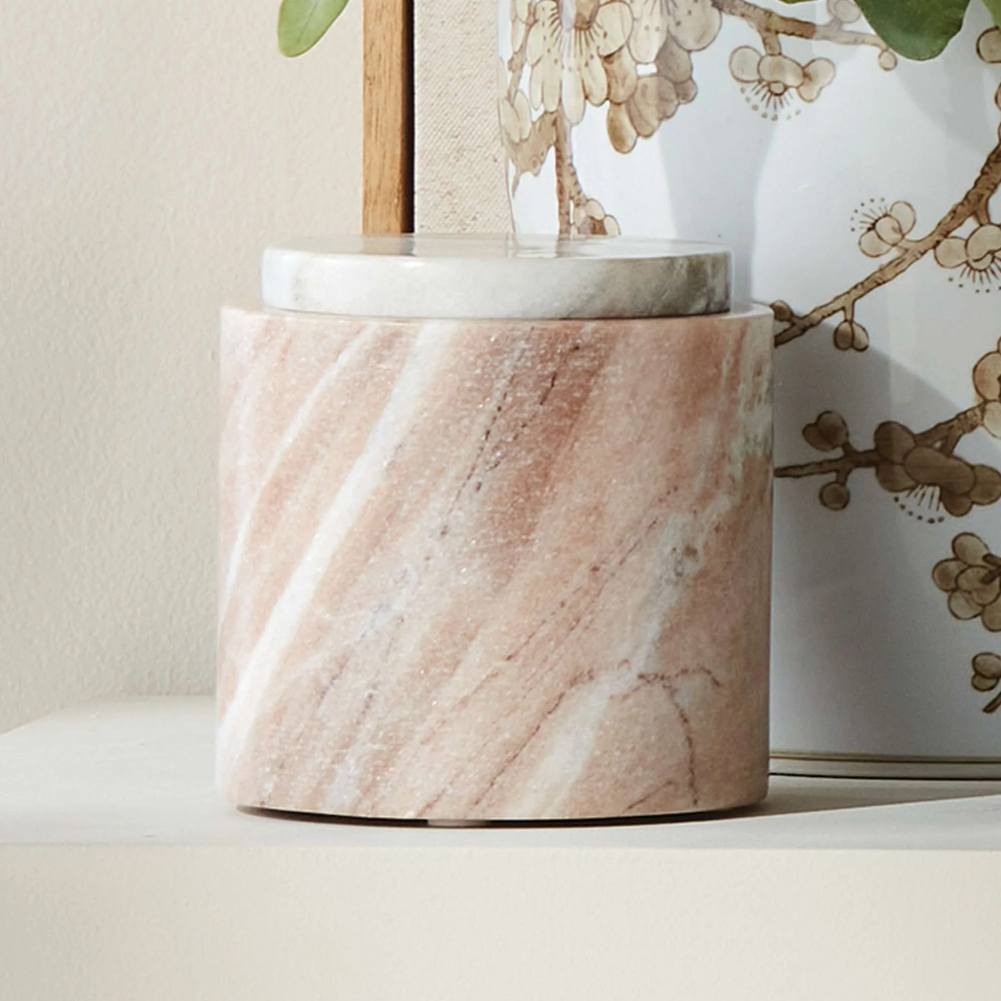 JAQUELINE MARBLE ROUND LIDDED BOX SHORT - Image 2