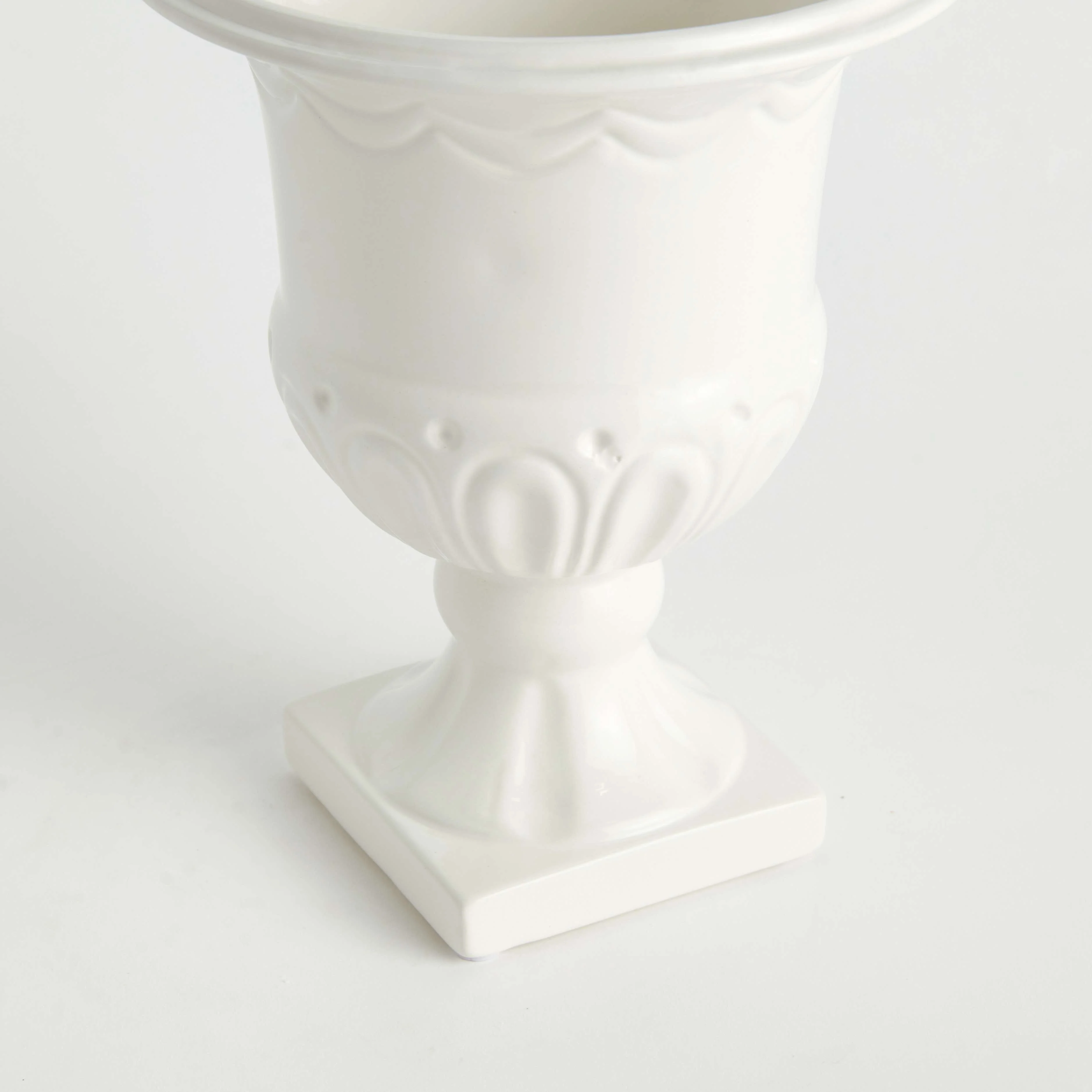 LIANA DECORATIVE PEDESTAL URN SMALL - Image 2