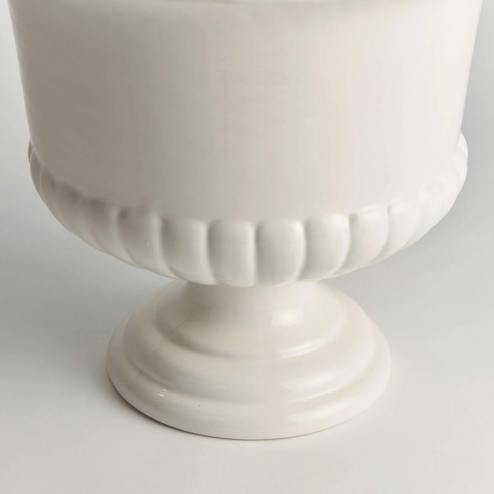 MIRABELLE DECORATIVE PEDESTAL BOWL LARGE - Image 3