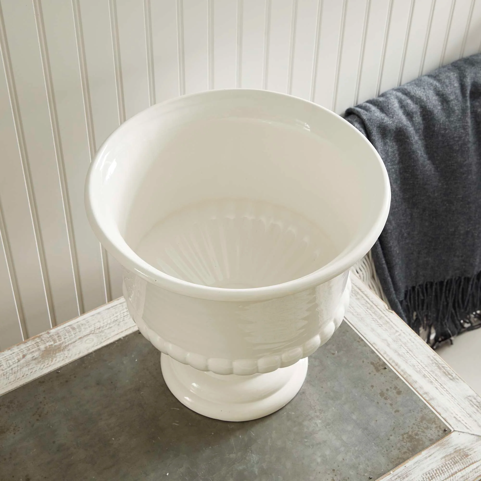 MIRABELLE DECORATIVE PEDESTAL BOWL LARGE - Image 8