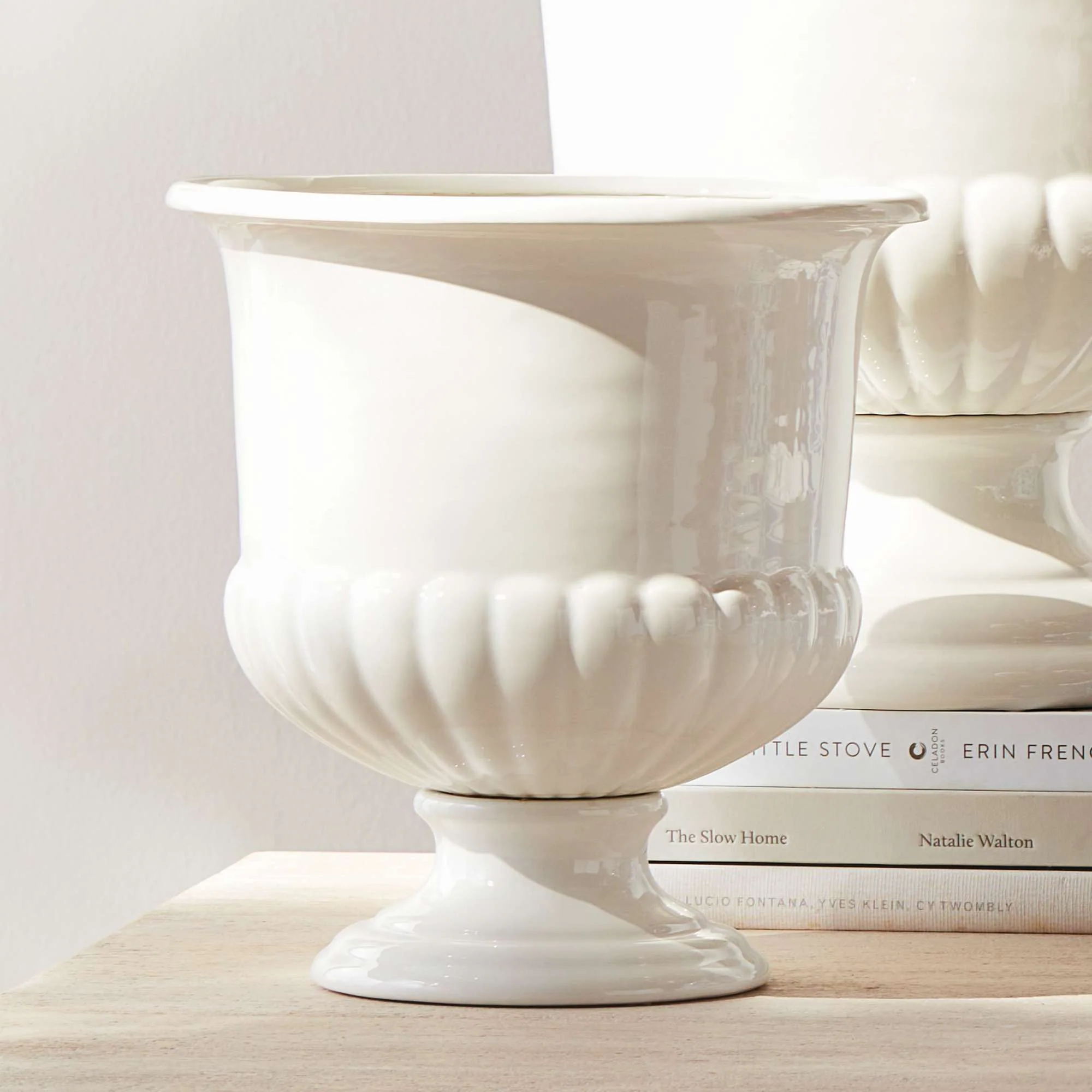 MIRABELLE DECORATIVE PEDESTAL BOWL SMALL - Image 5