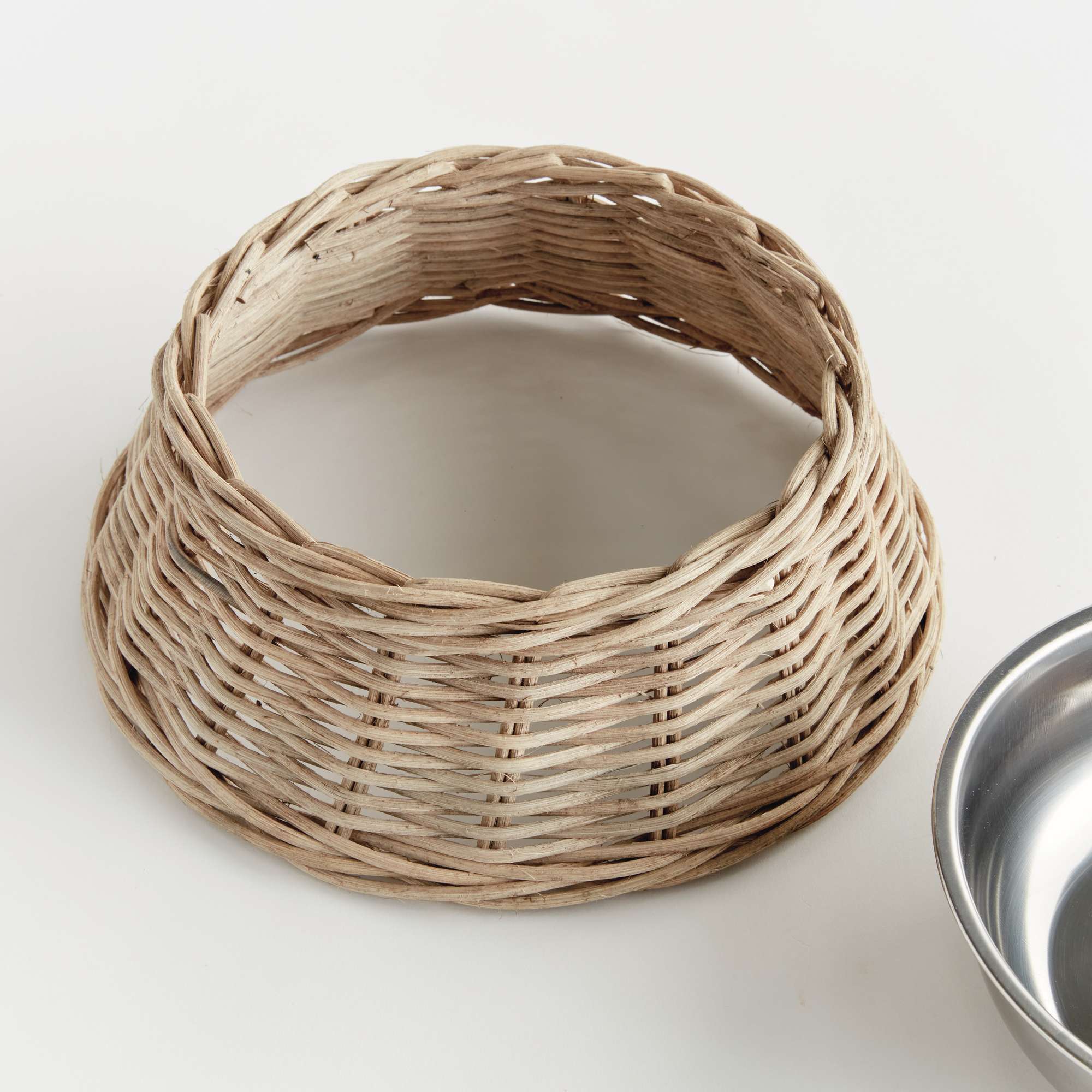 NORMANDY PET BOWL LARGE - Image 5