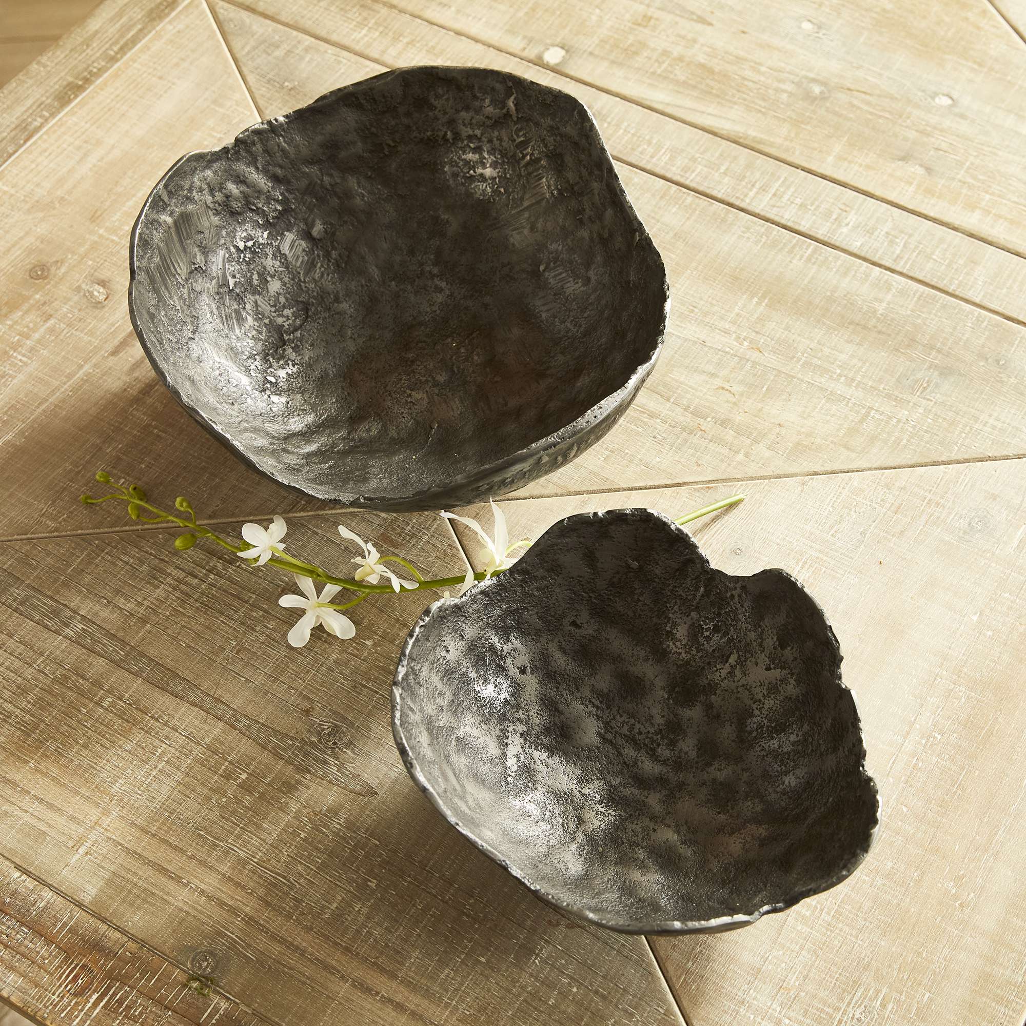 ROLAND ORGANIC DECORATIVE BOWLS, SET OF 2 - Image 5