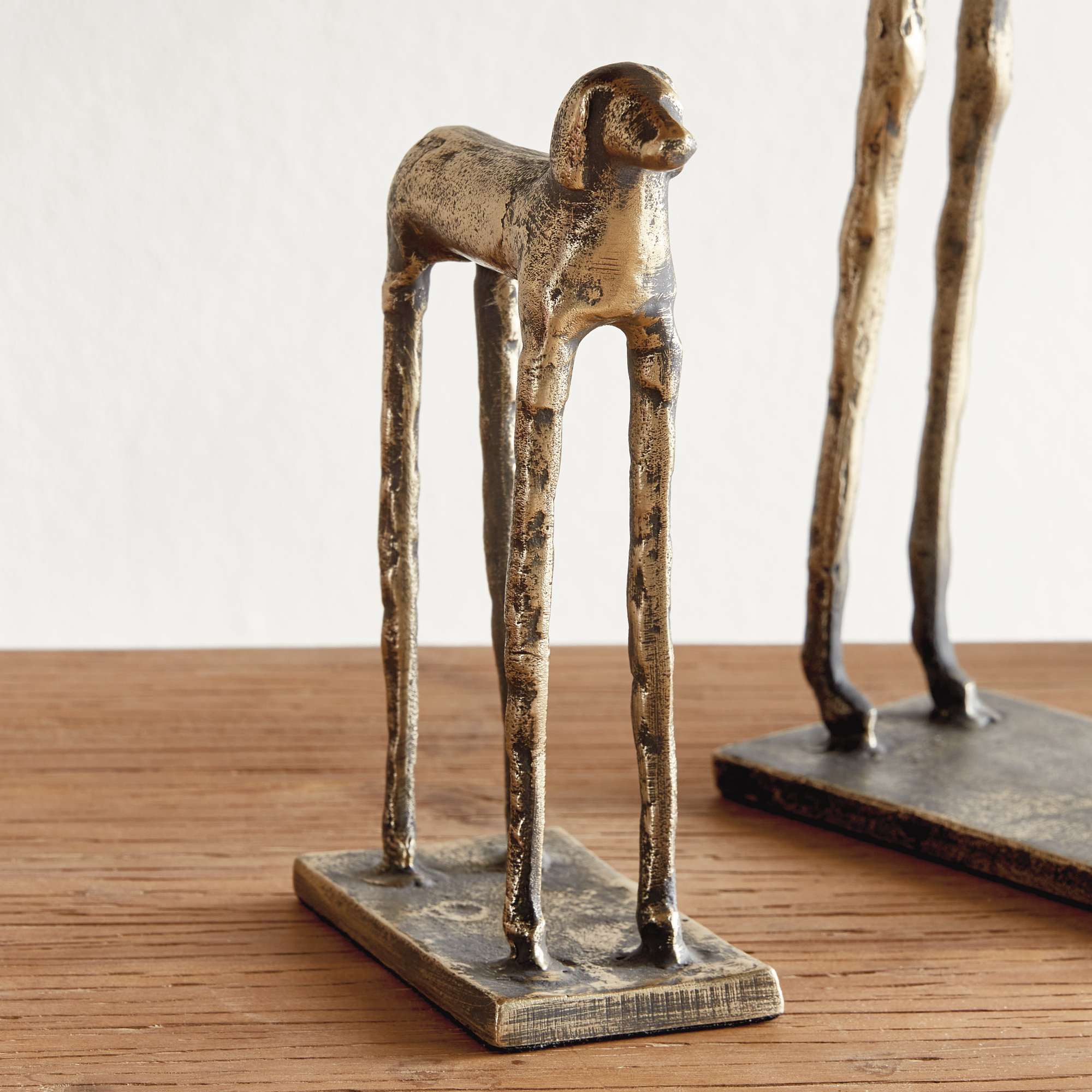 TWO HOUNDS, SET OF 2 - Image 7